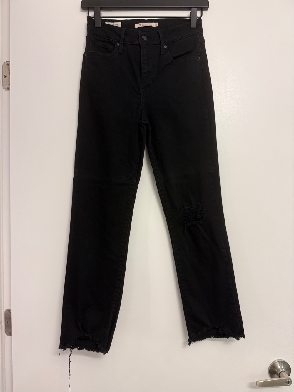 Levi’s Black Distressed Women's High-Rise Jeans